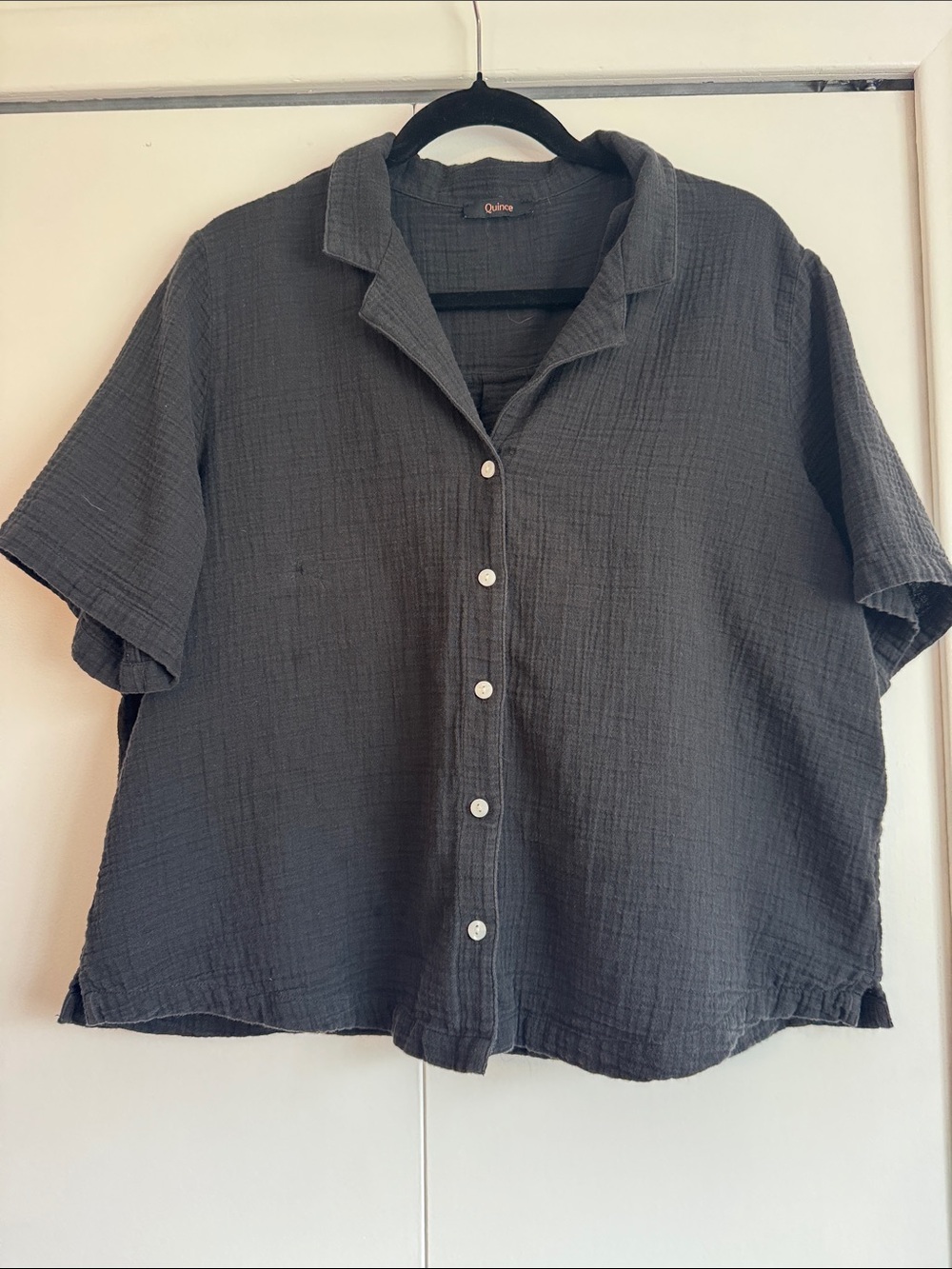 Quince women’s Short-Sleeve Button-Down Shirt in Black